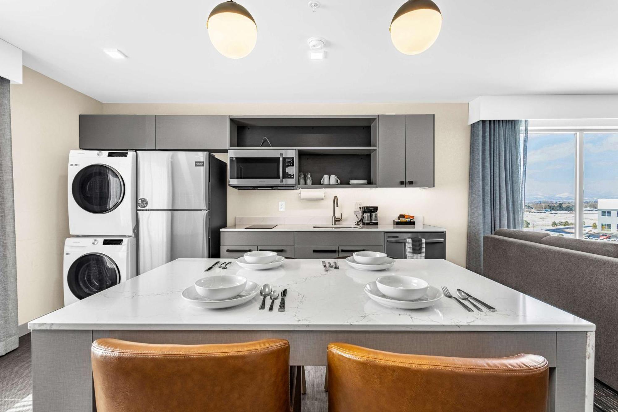 Homewood Suites By Hilton Colorado Springs Airport Bagian luar foto