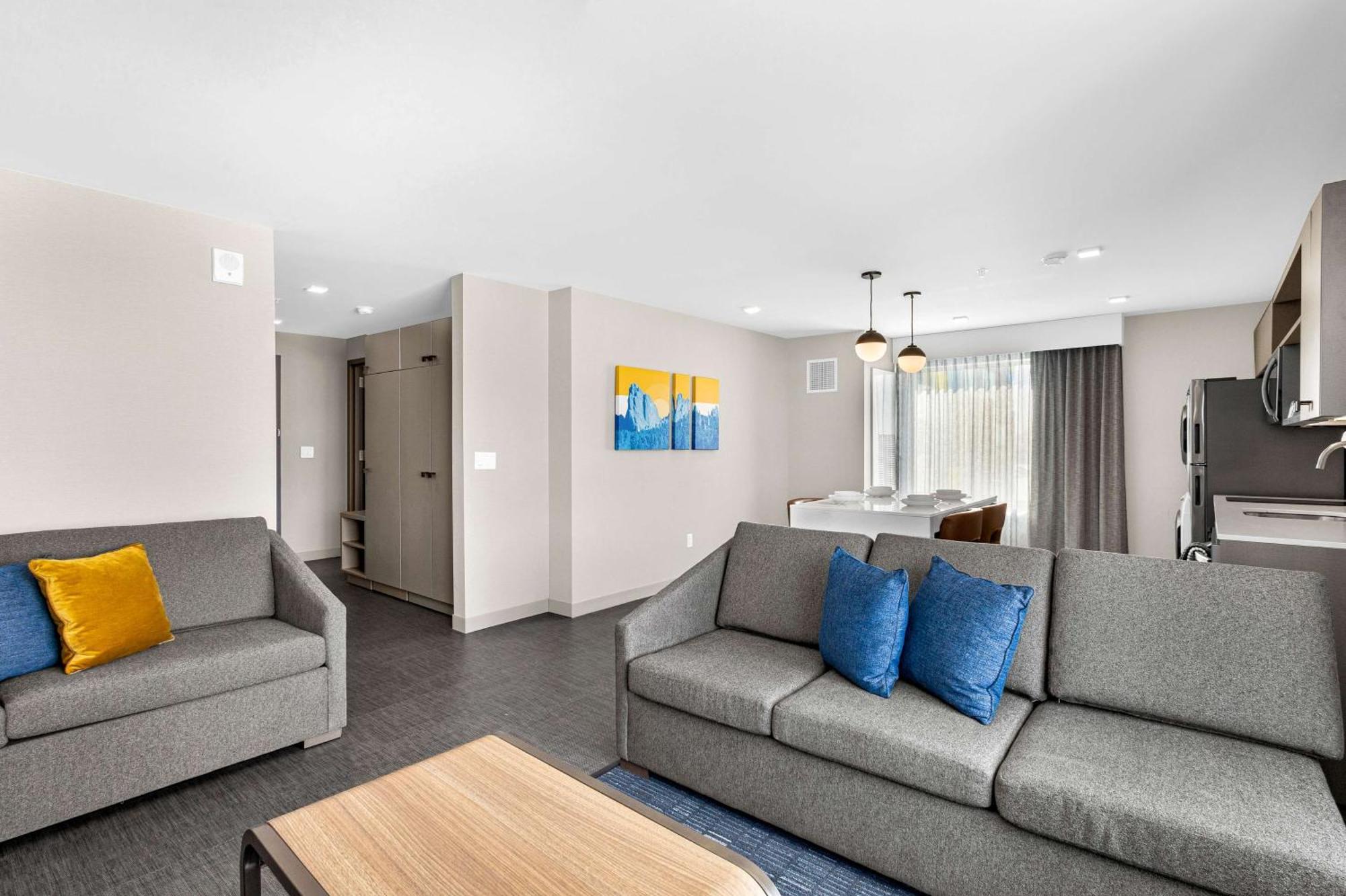 Homewood Suites By Hilton Colorado Springs Airport Bagian luar foto