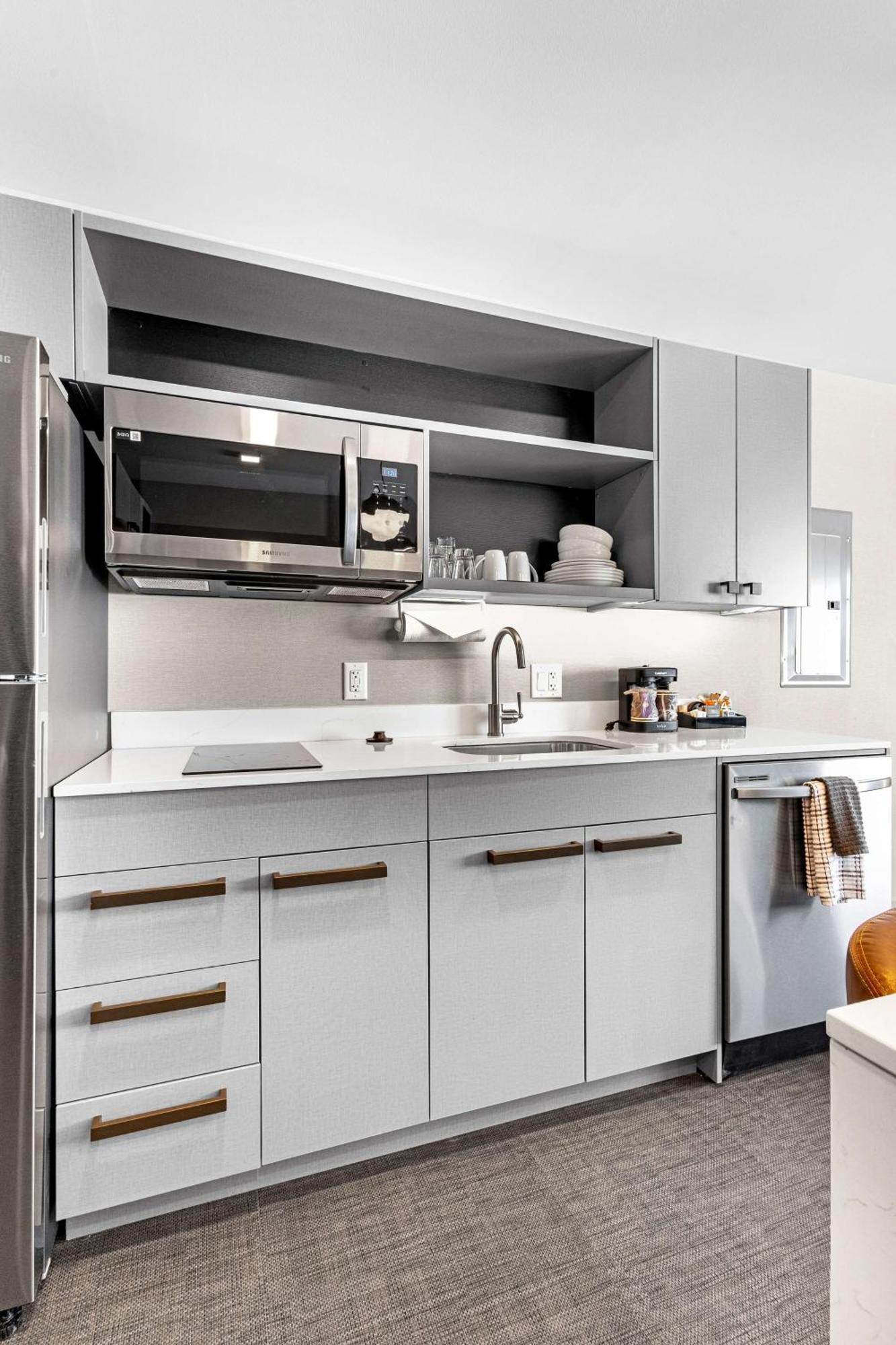 Homewood Suites By Hilton Colorado Springs Airport Bagian luar foto