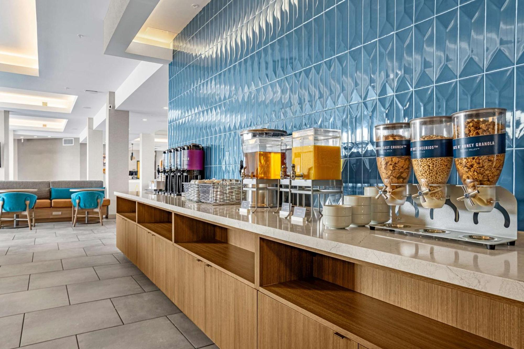 Homewood Suites By Hilton Colorado Springs Airport Bagian luar foto