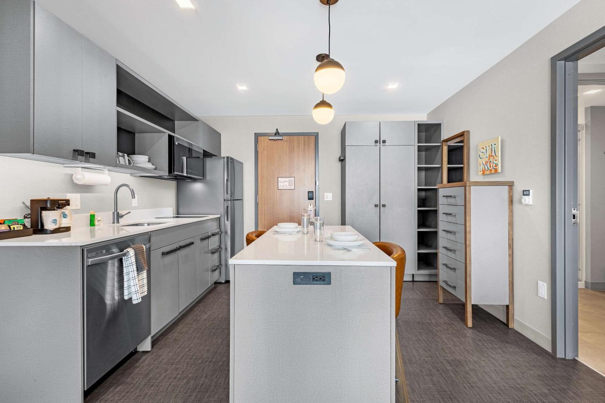 Homewood Suites By Hilton Colorado Springs Airport Bagian luar foto